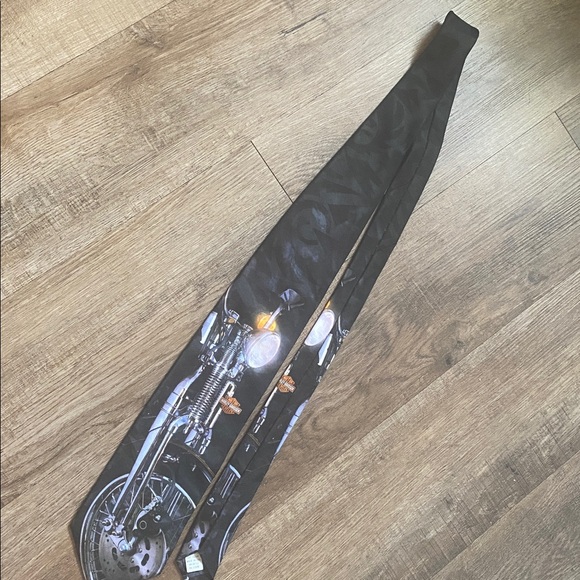 Ralph Marlin Harley Davidson Tie - Picture 2 of 4